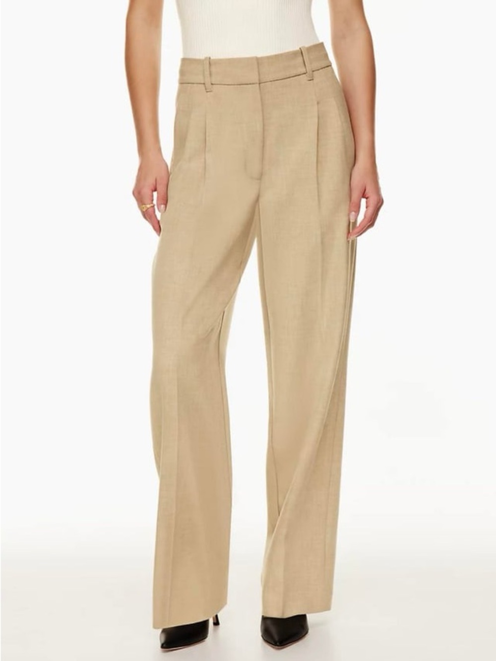 Aritzia Effortless Pants Beige Size 2